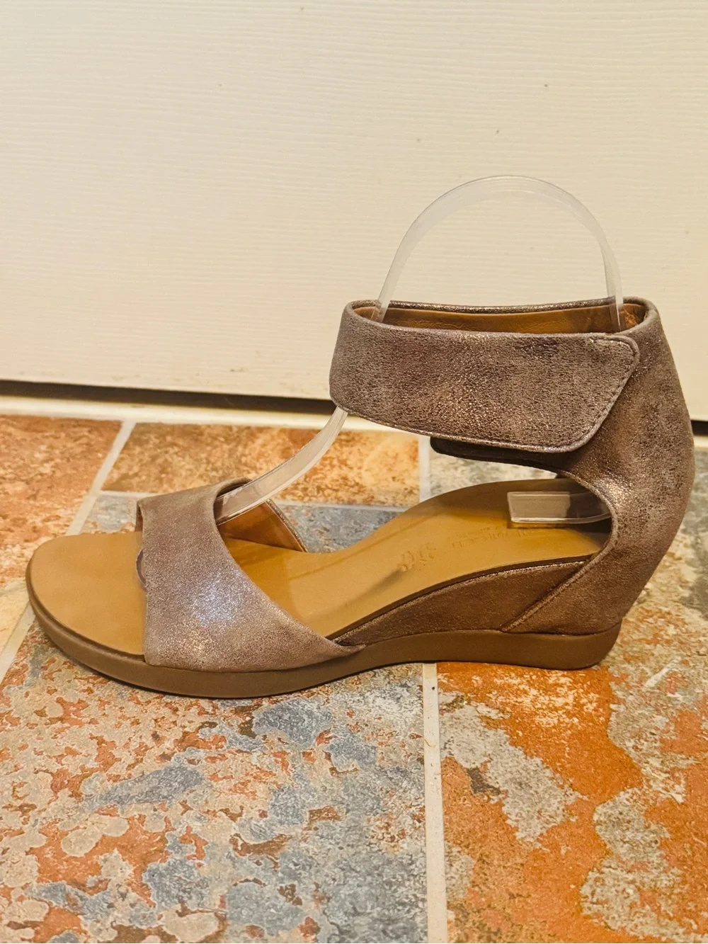 Fabulous Paul Green Tammy Metallic Gold BrushedSuede Wedge Velcro Closure Sandal